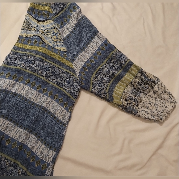 Farmers Market blouse, size M - Picture 3 of 4